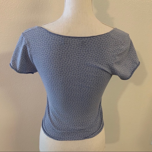 Brandy Melville Gina Top - Picture 2 of 4